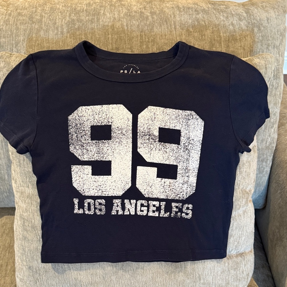 PacSun cropped t-shirt in navy blue & white- size Small. Excellent like new cond
